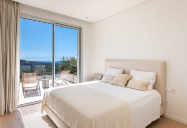 Uroczy penthouse położony w Marbella Club Hills, Benahavis