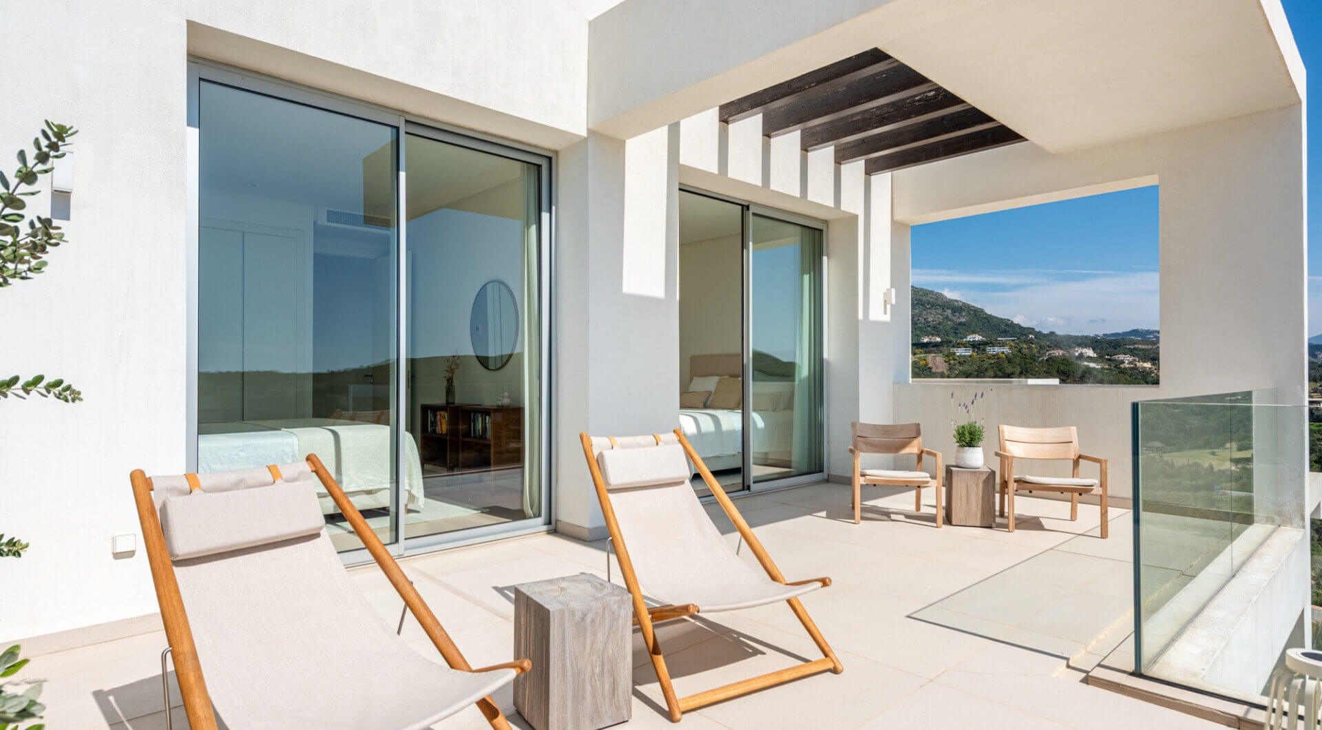 Uroczy penthouse położony w Marbella Club Hills, Benahavis