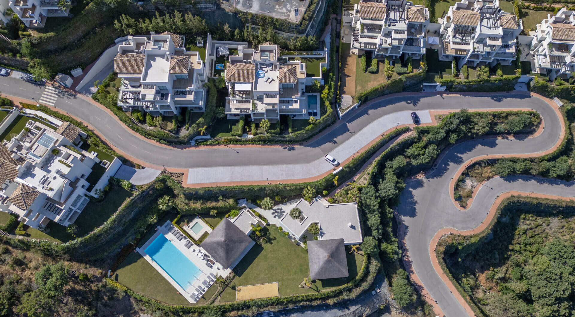 Uroczy penthouse położony w Marbella Club Hills, Benahavis