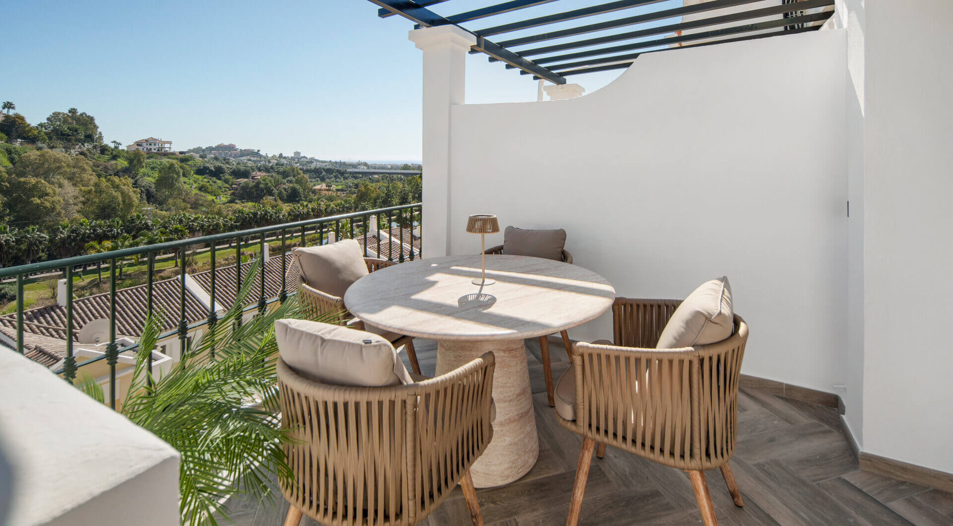 Luksusowy Penthouse z Widokiem na Morze – La Quinta