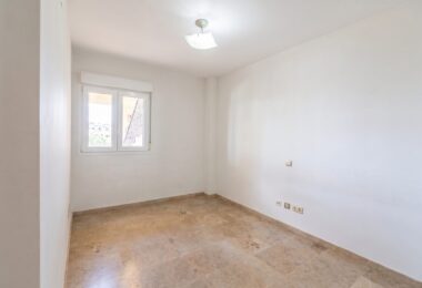 Reform możliwość - Duże dwie sypialnie, parter ogród apartament położony w Riviera del Sol, Mijas