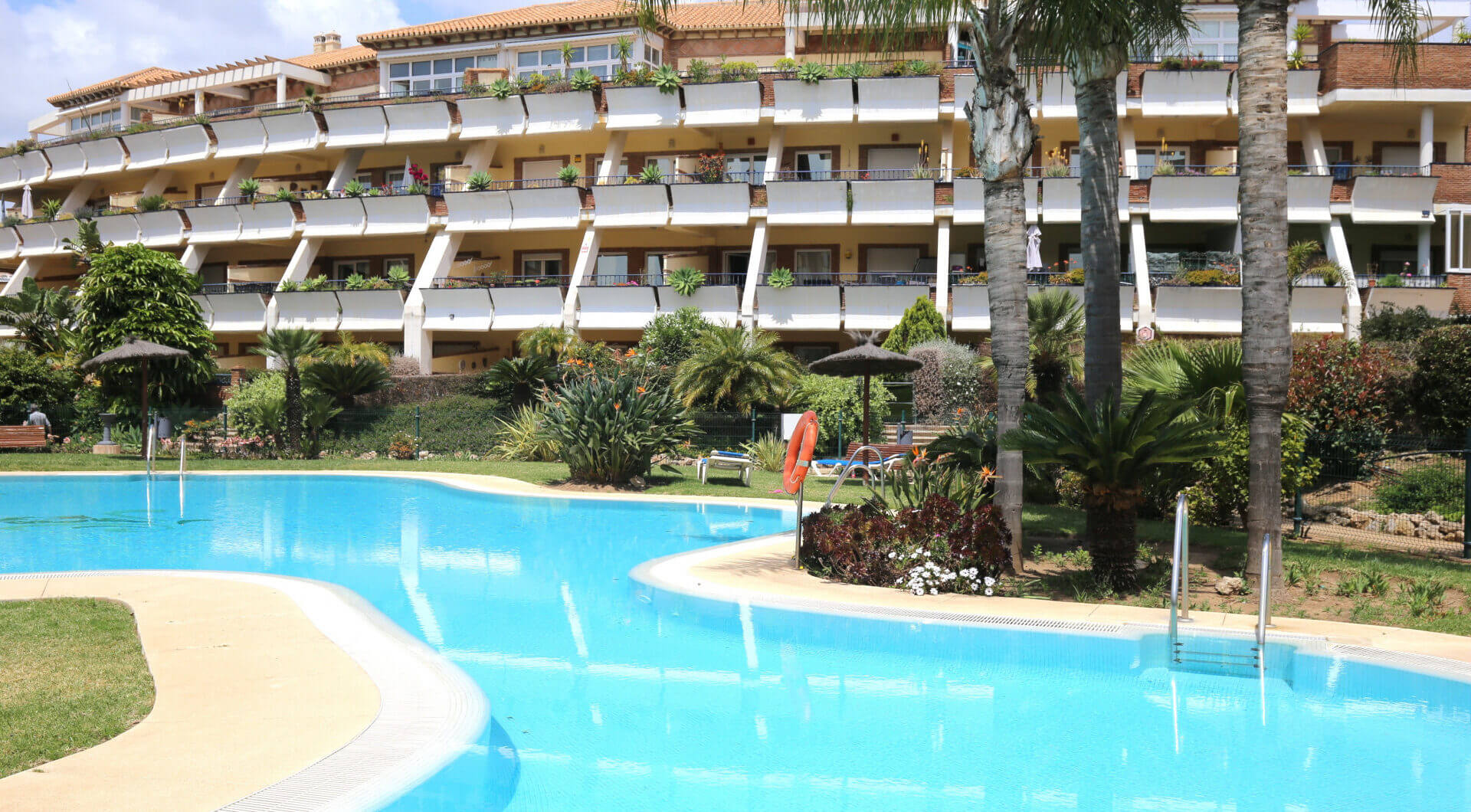 Reform możliwość - Duże dwie sypialnie, parter ogród apartament położony w Riviera del Sol, Mijas
