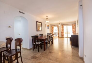 Reform możliwość - Duże dwie sypialnie, parter ogród apartament położony w Riviera del Sol, Mijas