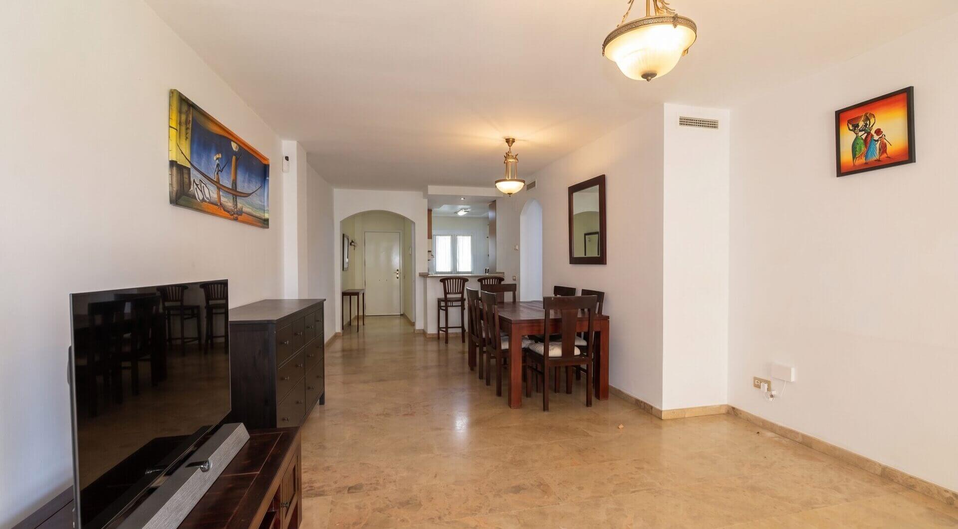 Reform możliwość - Duże dwie sypialnie, parter ogród apartament położony w Riviera del Sol, Mijas