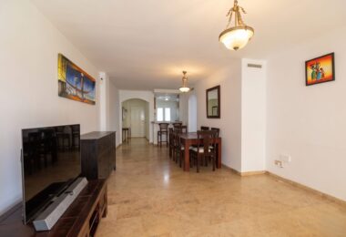Reform możliwość - Duże dwie sypialnie, parter ogród apartament położony w Riviera del Sol, Mijas