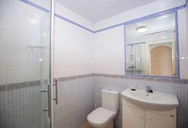 Reform możliwość - Duże dwie sypialnie, parter ogród apartament położony w Riviera del Sol, Mijas