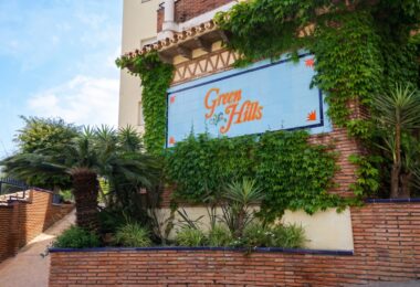 Reform możliwość - Duże dwie sypialnie, parter ogród apartament położony w Riviera del Sol, Mijas