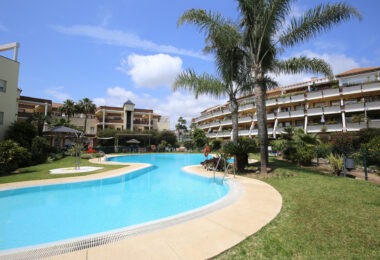 Reform możliwość - Duże dwie sypialnie, parter ogród apartament położony w Riviera del Sol, Mijas