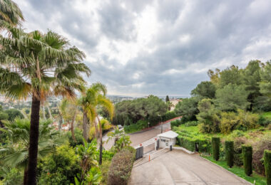 Przepiękny narożny apartament w La Corniche z panoramicznym widokiem na morze i pole golfowe w Nueva Andalucía