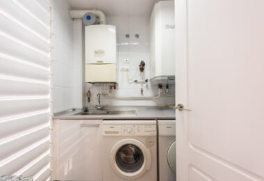 Przepiękny narożny apartament w La Corniche z panoramicznym widokiem na morze i pole golfowe w Nueva Andalucía