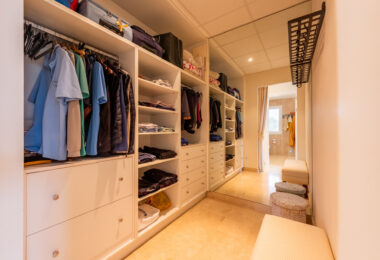 Przepiękny narożny apartament w La Corniche z panoramicznym widokiem na morze i pole golfowe w Nueva Andalucía