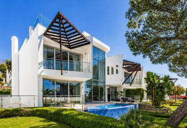 Oszałamiająca Semi Detached Villa w Meisho Hills, Marbella Golden Mile