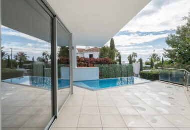 Oszałamiająca Semi Detached Villa w Meisho Hills, Marbella Golden Mile