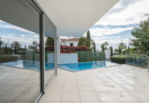 Oszałamiająca Semi Detached Villa w Meisho Hills, Marbella Golden Mile