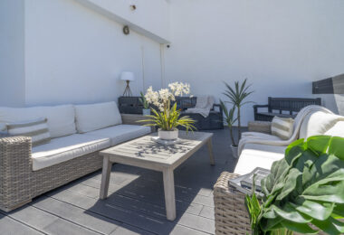 W pełni odnowione mieszkanie na podwyższonym parterze z dużym tarasem – Golden Banus, Nueva Andalucía