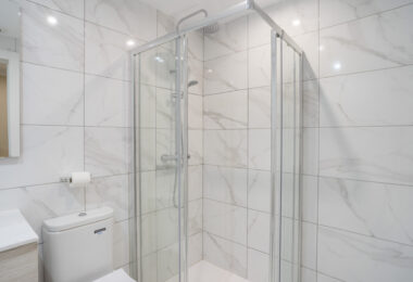 W pełni odnowione mieszkanie na podwyższonym parterze z dużym tarasem – Golden Banus, Nueva Andalucía