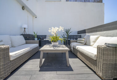 W pełni odnowione mieszkanie na podwyższonym parterze z dużym tarasem – Golden Banus, Nueva Andalucía