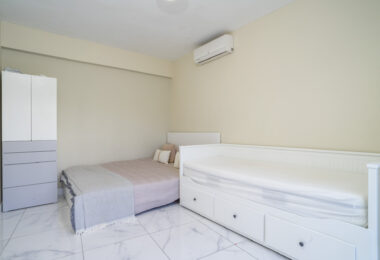 W pełni odnowione mieszkanie na podwyższonym parterze z dużym tarasem – Golden Banus, Nueva Andalucía