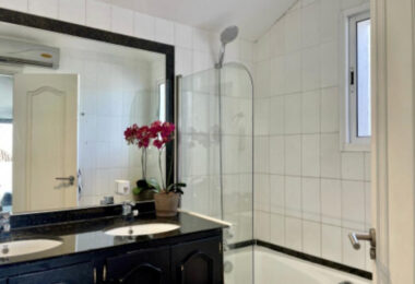 Stylowy apartament Loft- Style w Las Lomas del Marbella Club, na Marbella 's Golden Mile