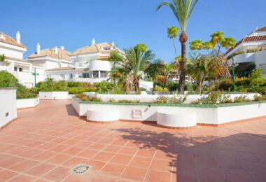 Stylowy apartament Loft- Style w Las Lomas del Marbella Club, na Marbella 's Golden Mile