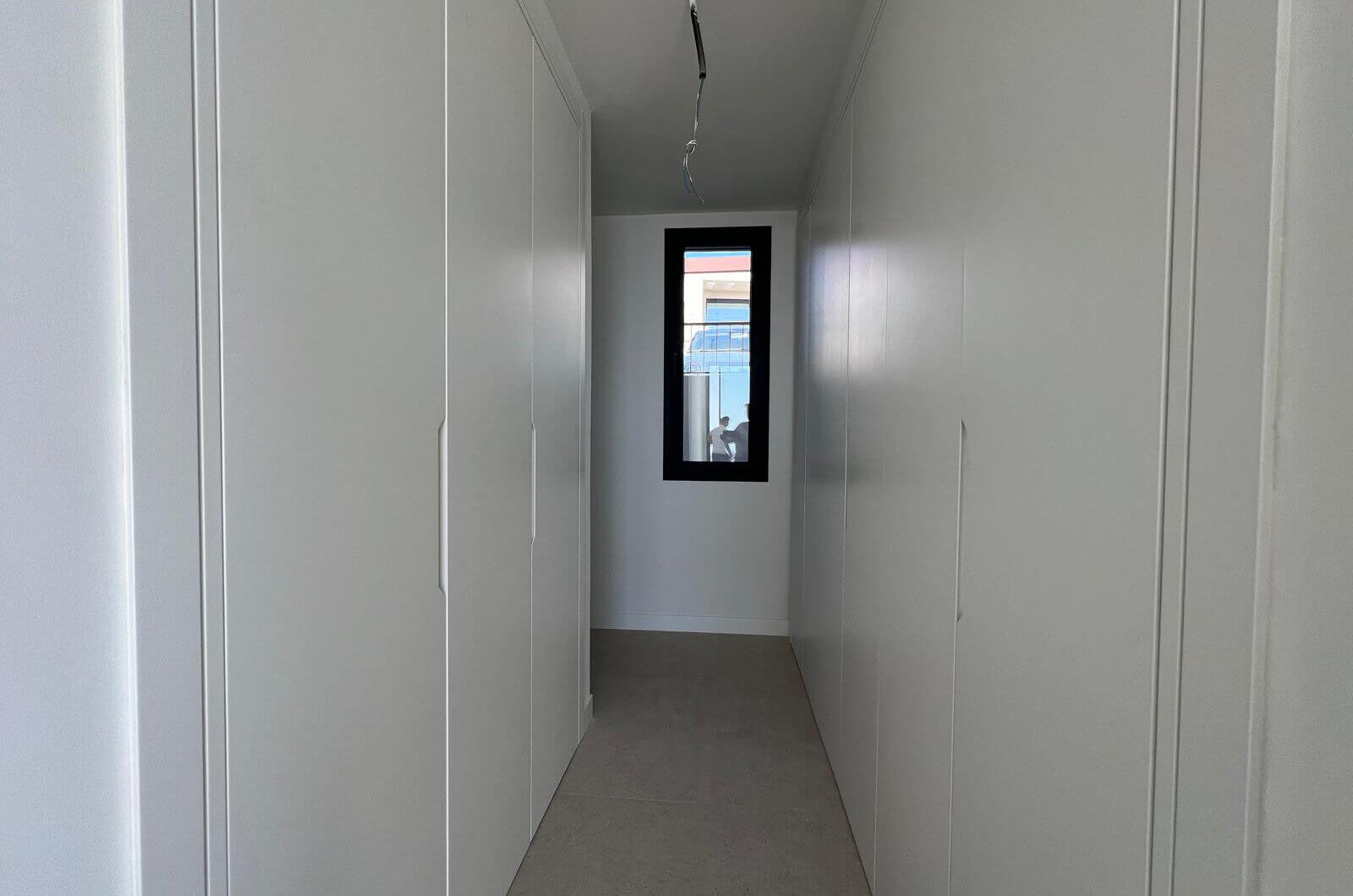Unikalne możliwości - Brand New 3-Sypialnia Corner Villa w ekskluzywnej Benahavís Estate Ready Q1 2026