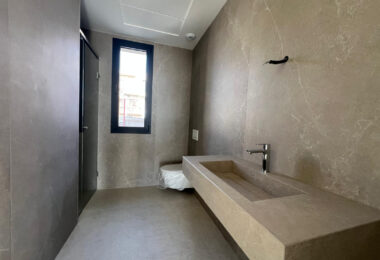 Unikalne możliwości - Brand New 3-Sypialnia Corner Villa w ekskluzywnej Benahavís Estate Ready Q1 2026