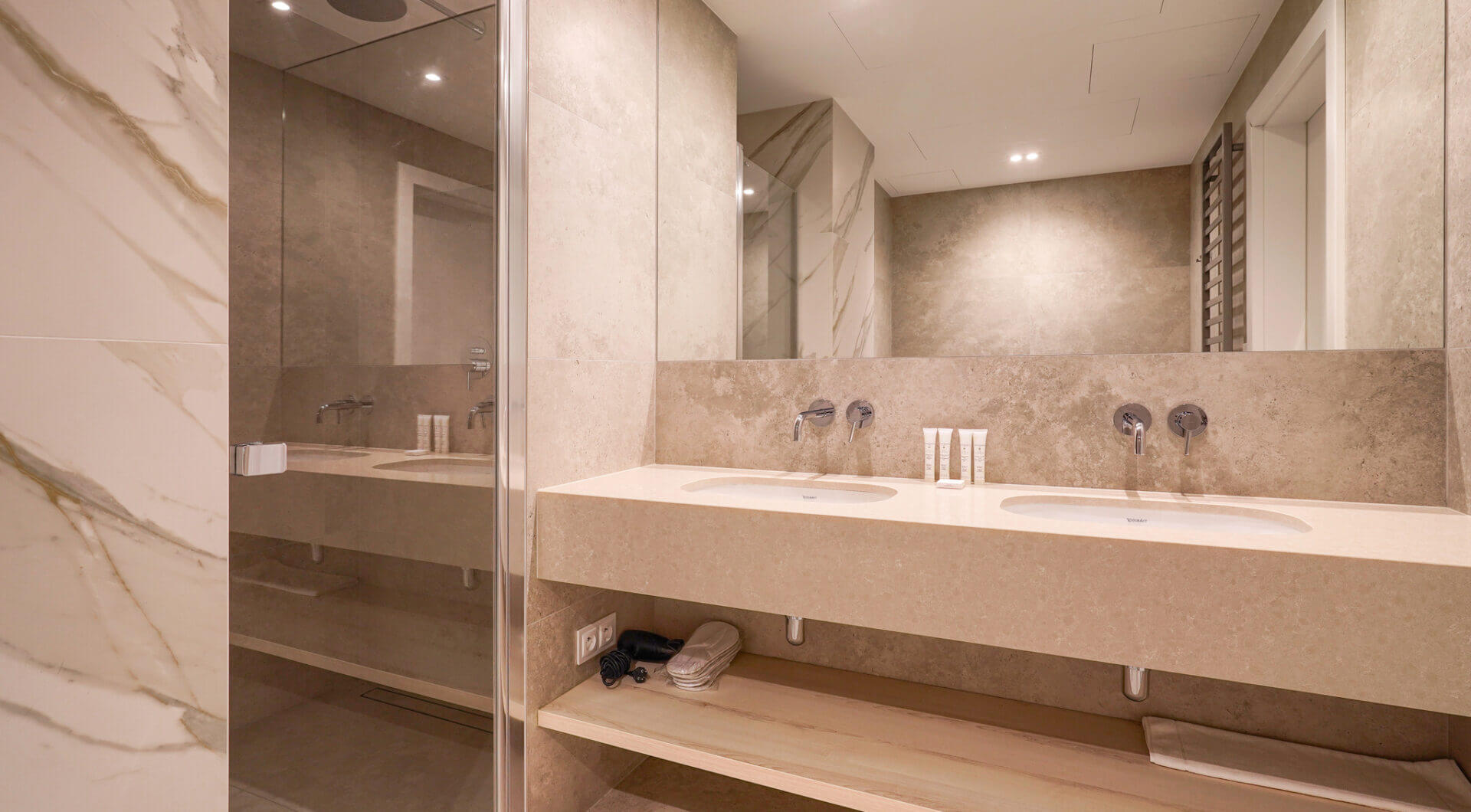 Elegancki Apartament w Unique Tower