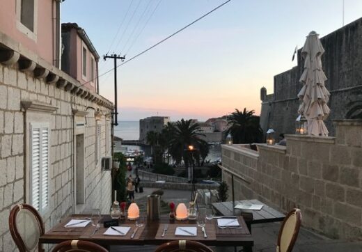 Chorwacja, Dubrovnik óvárosának bejárata