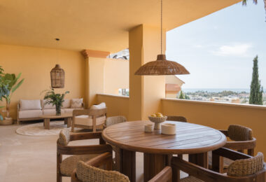 Olśniewający apartament z widokiem na morze w Cumbres del Rodeo, Nueva Andalucia.