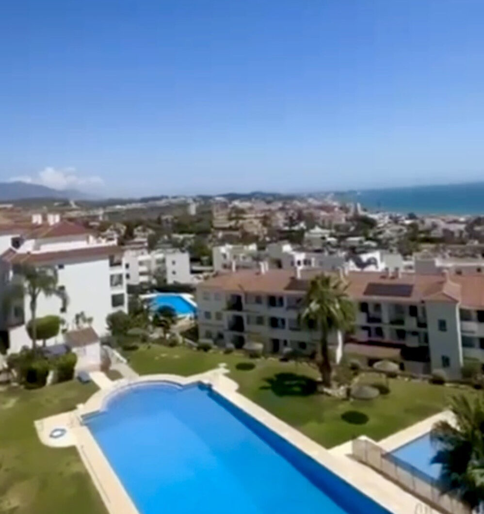 MIRAFLORES | ODNOWIONY PENTHOUSE Z PANORAMICZNYM WIDOKIEM NA MORZE I GÓRY