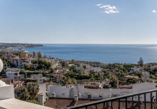 MIRAFLORES | ODNOWIONY PENTHOUSE Z PANORAMICZNYM WIDOKIEM NA MORZE I GÓRY