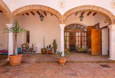 Kultowa rzymska oaza — Casares Costa