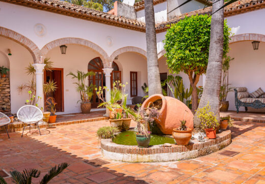Kultowa rzymska oaza — Casares Costa