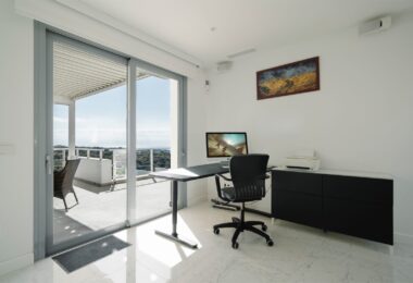 Wyjątkowa willa w Nueva Andalucía z panoramicznymi widokami