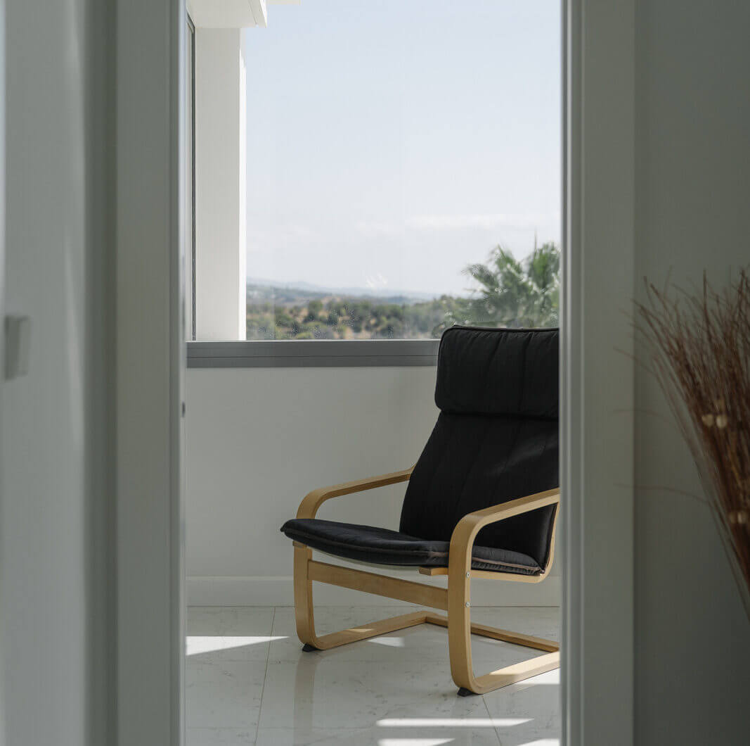 Wyjątkowa willa w Nueva Andalucía z panoramicznymi widokami