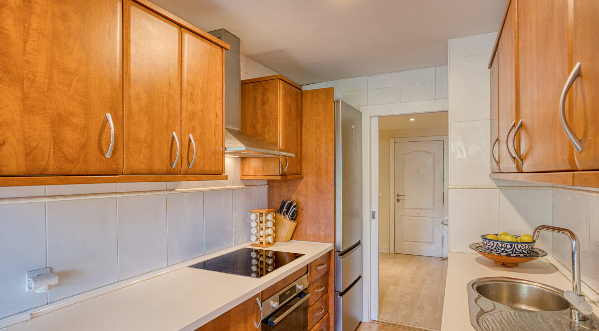 Piękny apartament z trzema sypialniami położony w samym sercu Złotej Mili Marbelli, Costa Nagüeles III