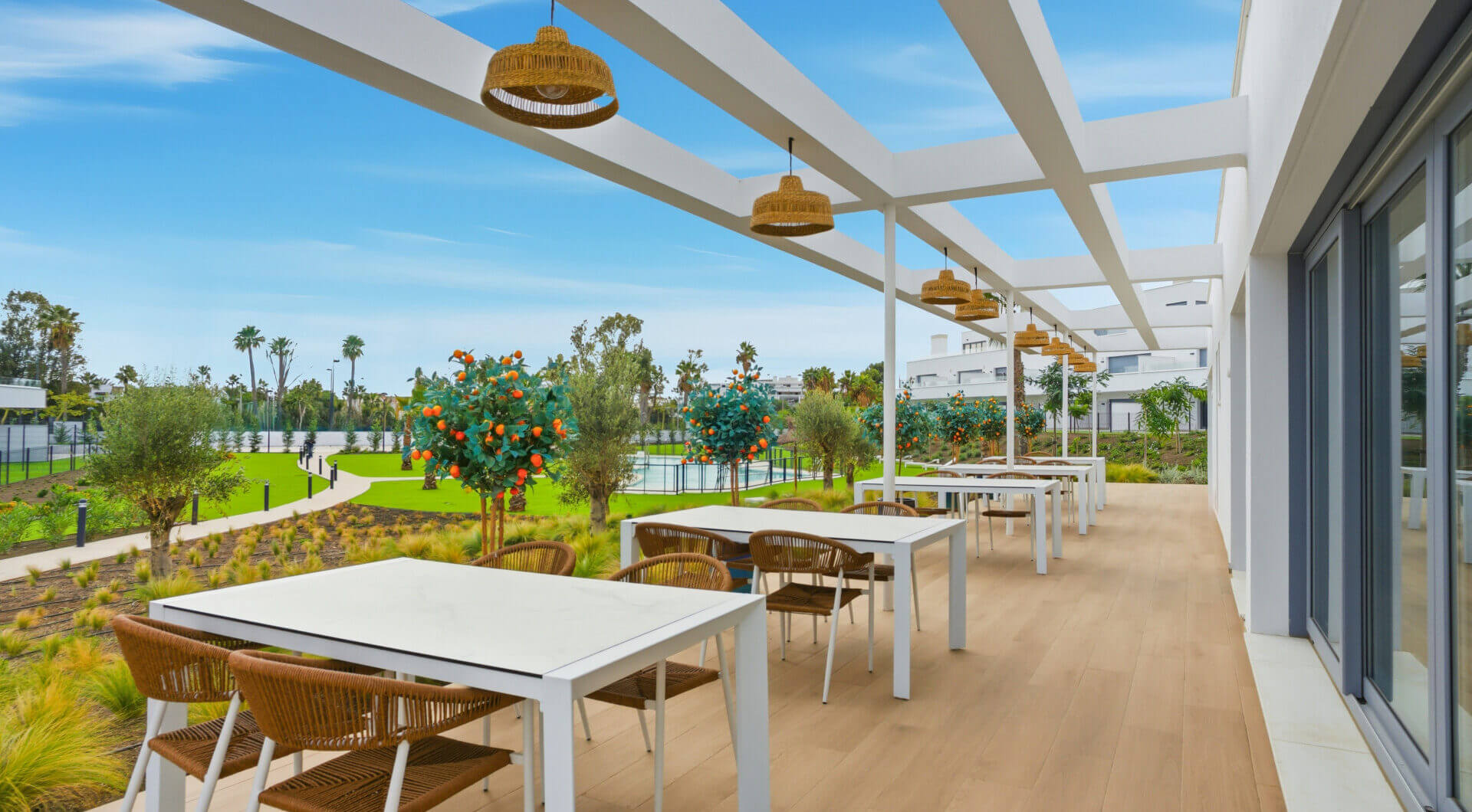 Stylowe, południowo-zachodnie zwrócone dwupokojowe mieszkanie znajduje się w południowo-wschodniej strzeżonej społeczności Acqua Gardens na New Golden Mile, Estepona