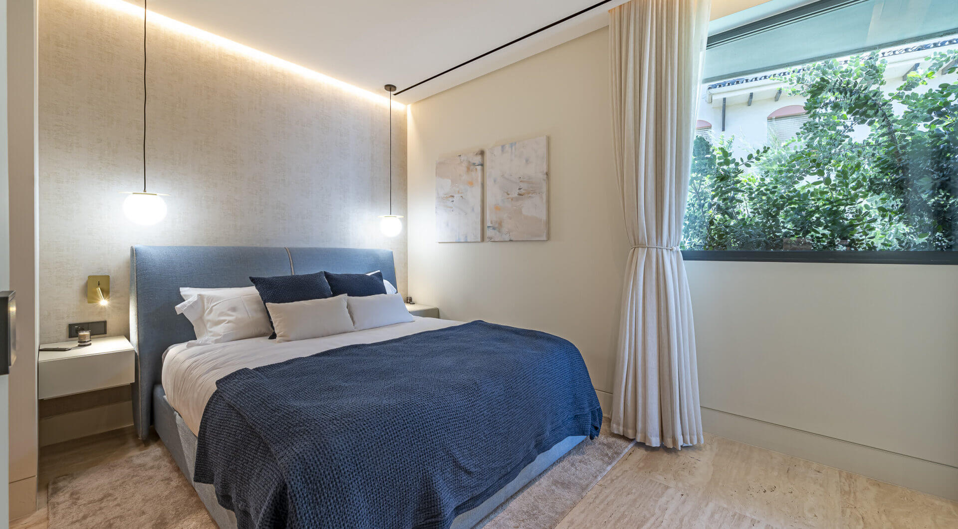 Luksusowy apartament nad morzem z widokiem na morze panoramiczne w Esteponie