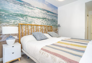 Nowoczesny apartament z 3 sypialniami na pierwszej linii pola golfowego w La Cala — spacer do miasta, plaży i udogodnień