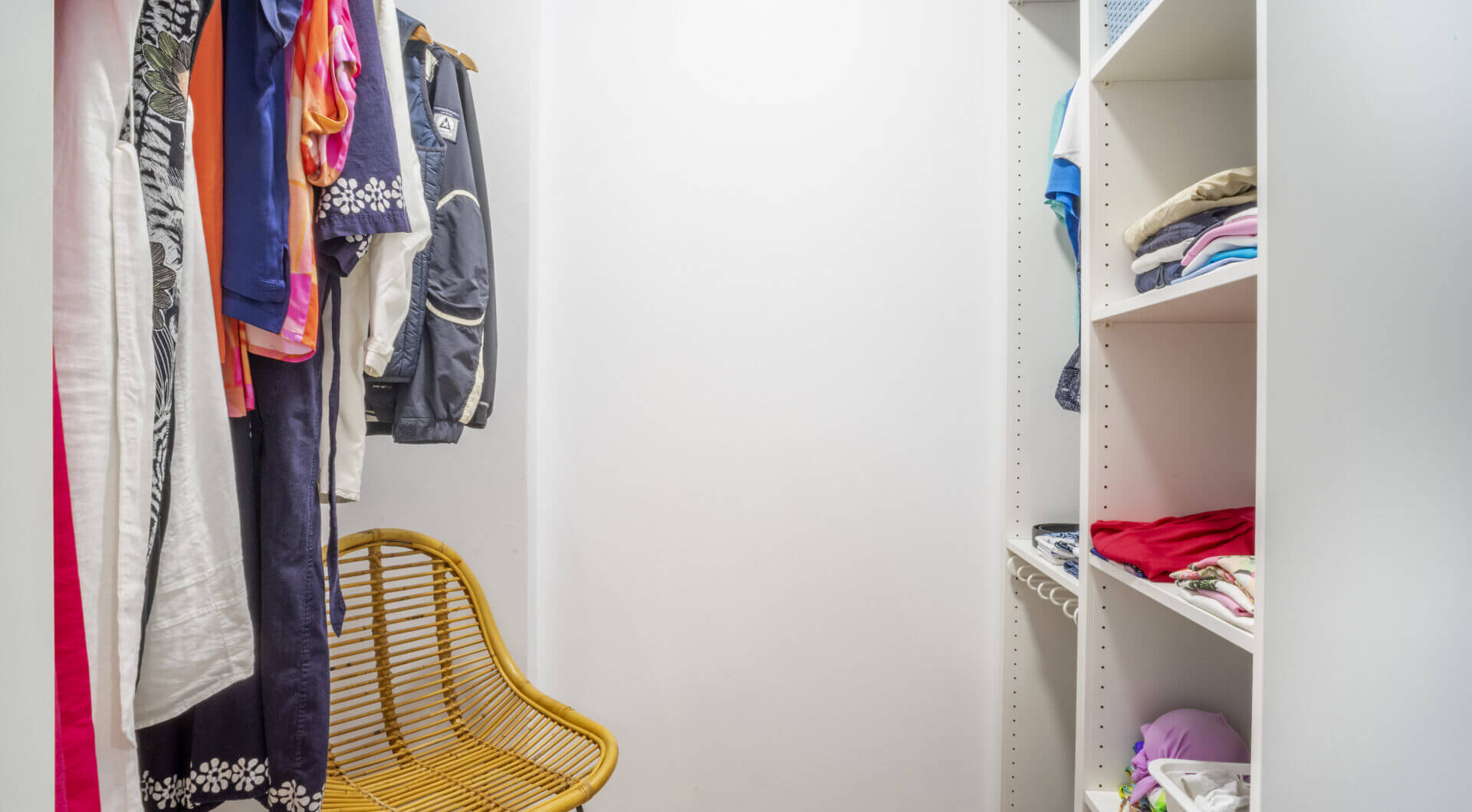 Nowoczesny apartament z 3 sypialniami na pierwszej linii pola golfowego w La Cala — spacer do miasta, plaży i udogodnień