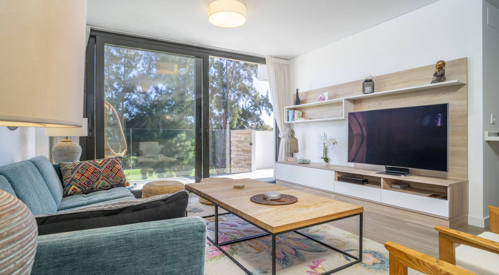 Nowoczesny apartament z 3 sypialniami na pierwszej linii pola golfowego w La Cala — spacer do miasta, plaży i udogodnień