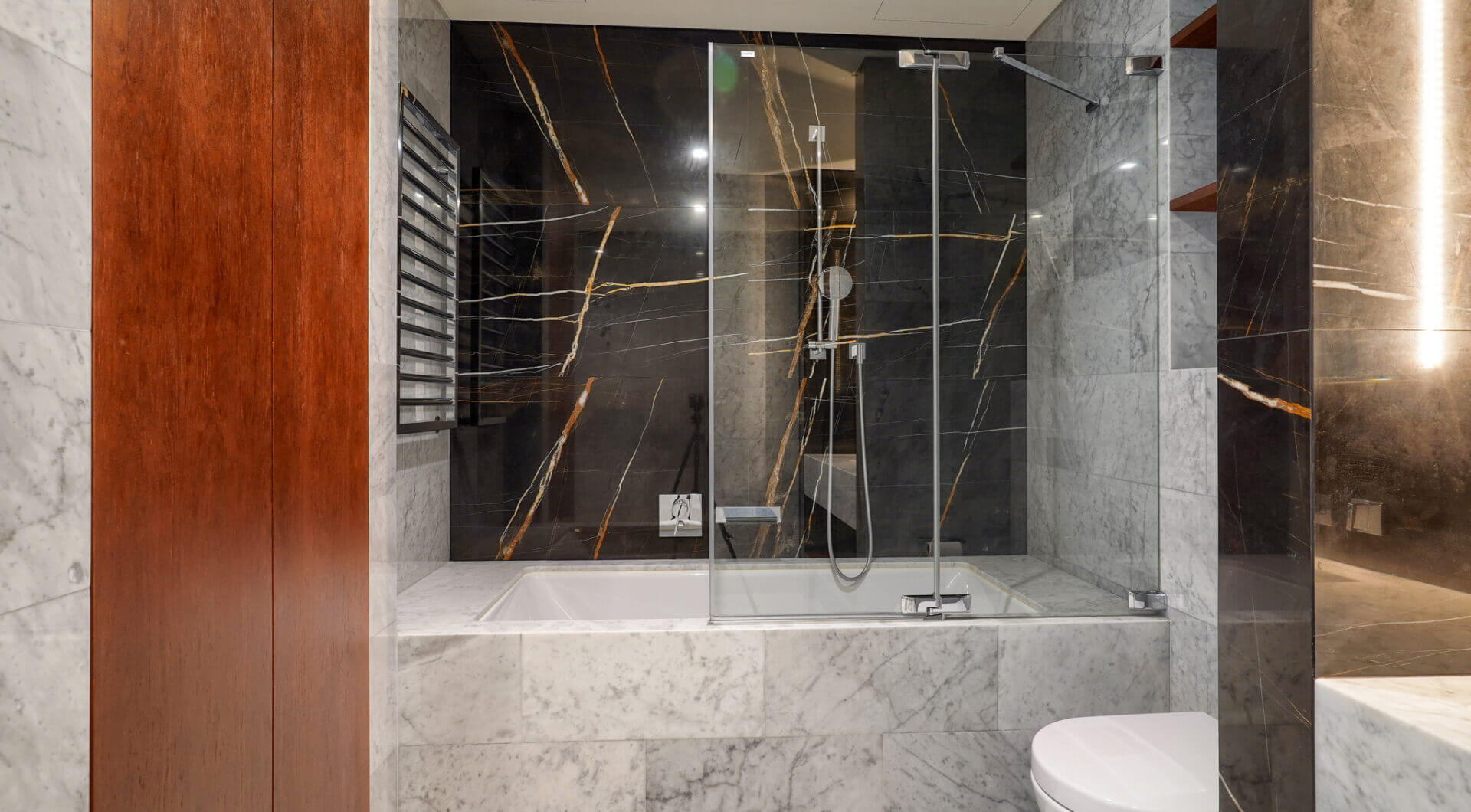 Apartament | Złota 44 | 3 sypialnie | Centrum