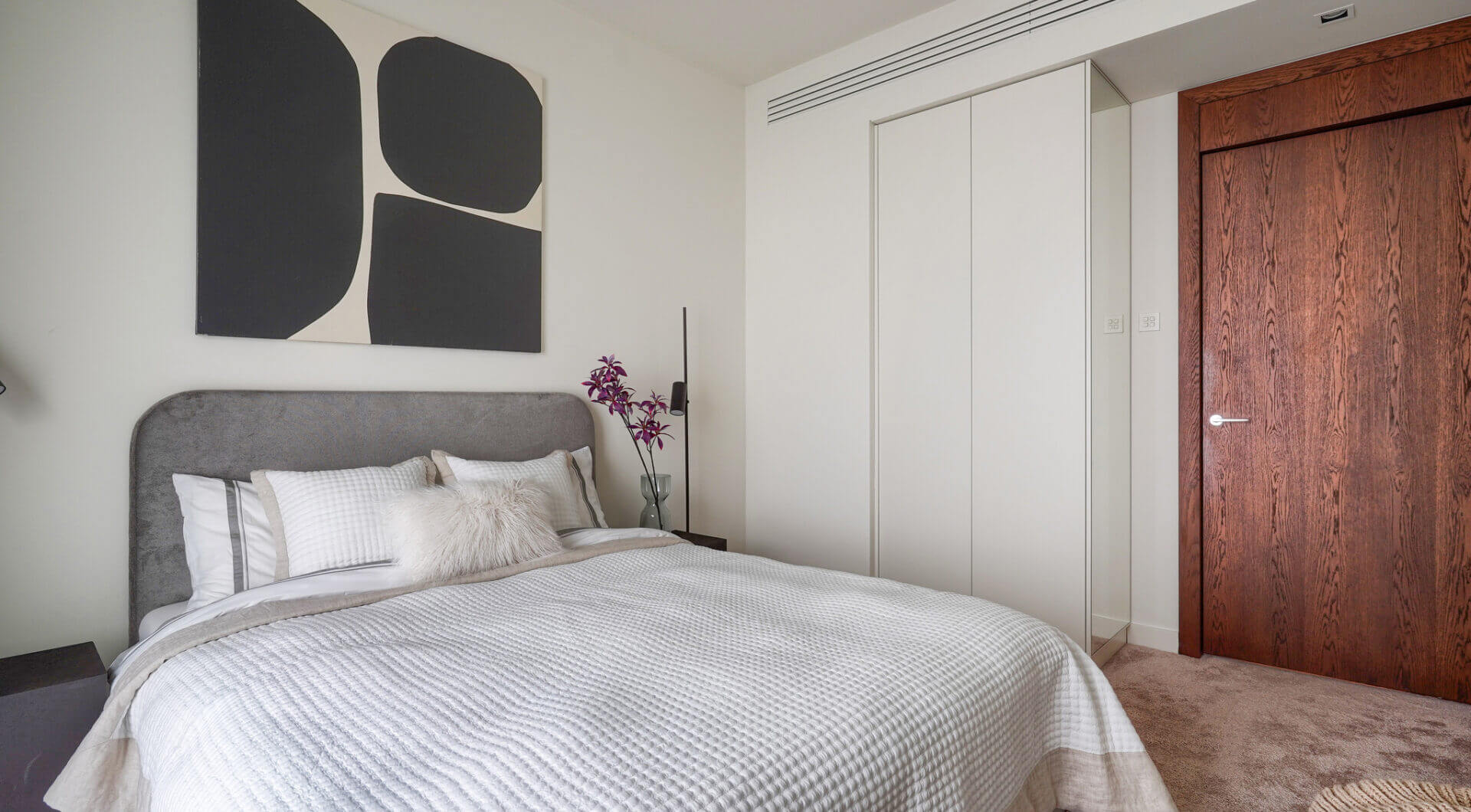 Apartament | Złota 44 | 3 sypialnie | Centrum