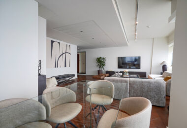 Apartament | Złota 44 | 3 sypialnie | Centrum