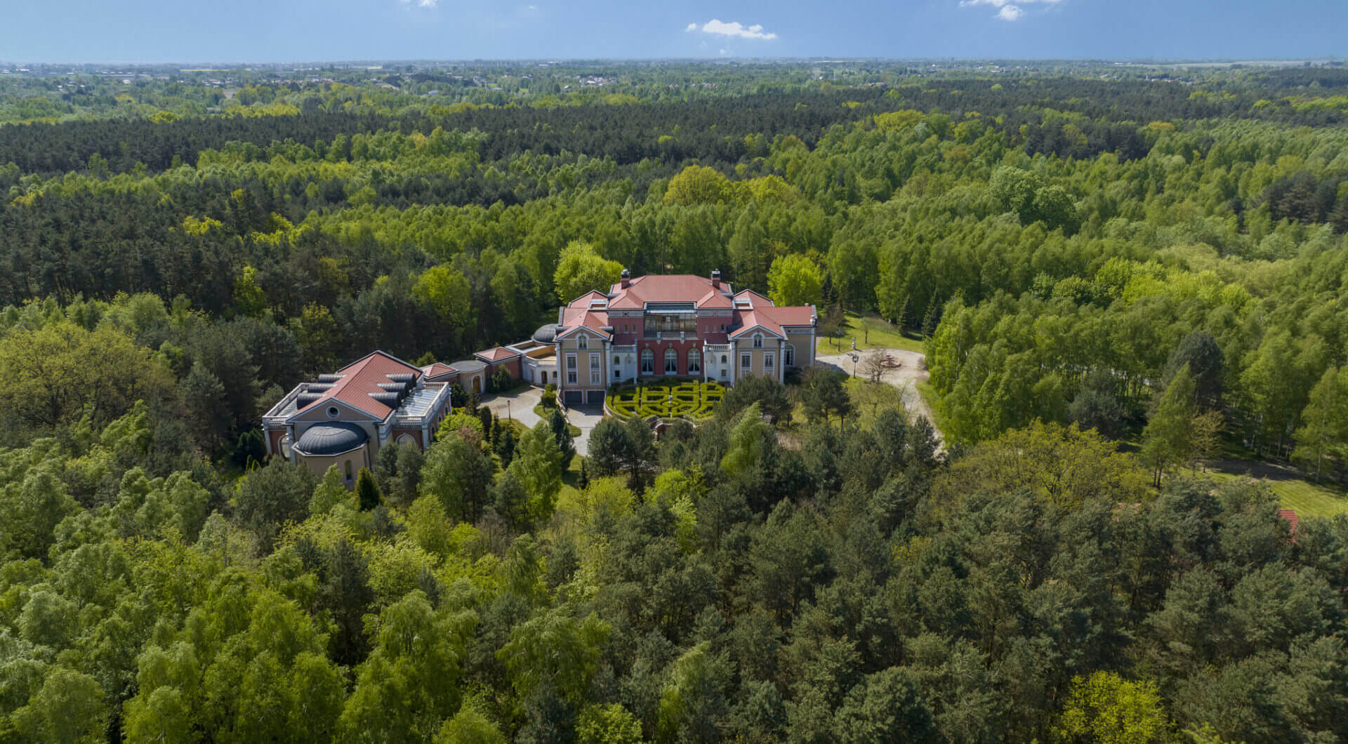 REZYDENCJA BICHONNE | Prywatny Pałac pod Warszawą