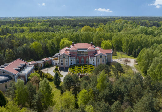 REZYDENCJA BICHONNE | Prywatny Pałac pod Warszawą