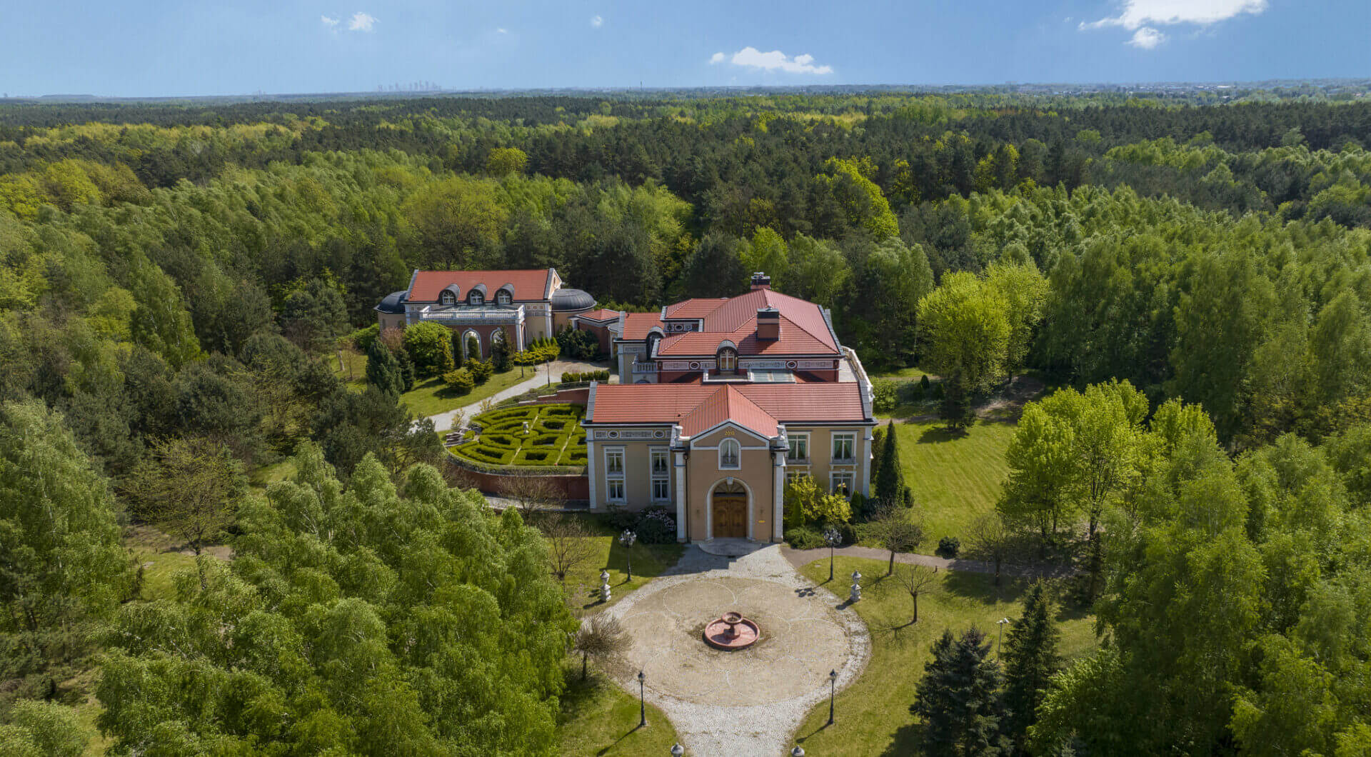 REZYDENCJA BICHONNE | Prywatny Pałac pod Warszawą