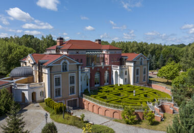 REZYDENCJA BICHONNE | Prywatny Pałac pod Warszawą