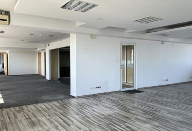 Przestronne Biuro na Wynajem – Krucza, Warszawa