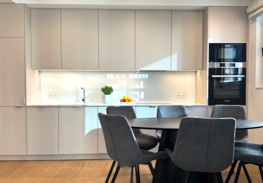 Apartament w Towarowa Square | 3 lub 4 pokoje